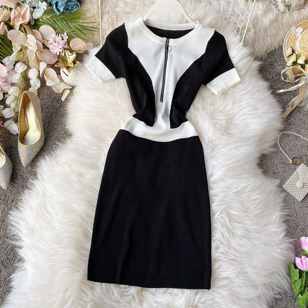 casual dresses 2021 summer arrival high waist hit color patchwork dress vintage o neck short sleeve elegant chic knitted vestidos, Black;gray
casual dresses 2021 summer arrival high waist hit color patchwork dress vintage o neck short sleeve elegant chic knitted vestidos, Black;gray