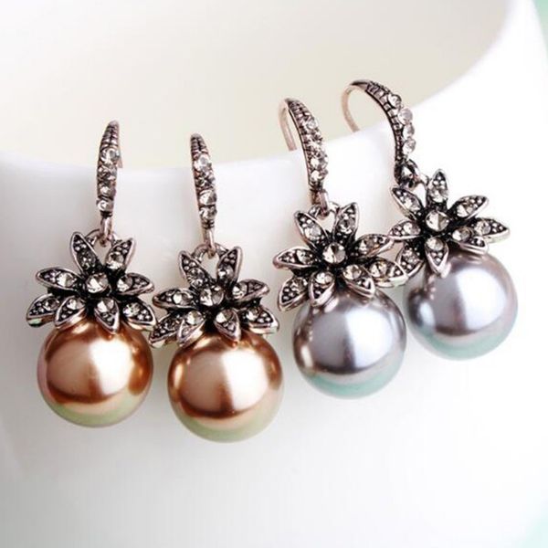 european and american fashion creative new pearl earrings, sunflower with diamond earrings female retro earrings, Golden;silver
european and american fashion creative new pearl earrings, sunflower with diamond earrings female retro earrings, Golden;silver