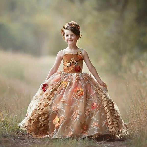 maple-leaf flower girls dresses jewel neck lace appliques ball gown girls pageant dress dreamy fairy tale birthday dresses, White;red
maple-leaf flower girls dresses jewel neck lace appliques ball gown girls pageant dress dreamy fairy tale birthday dresses, White;red