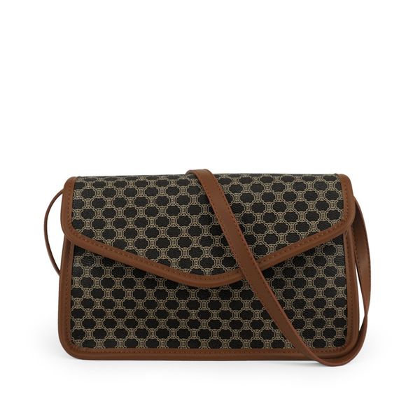 niche design pu ladies new fashion autumn and winter retro old flower shoulder messenger female small square
niche design pu ladies new fashion autumn and winter retro old flower shoulder messenger female small square