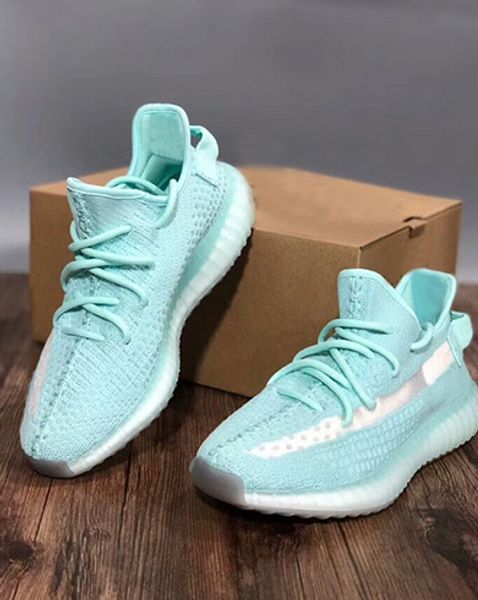 v2 running shoes 2019 new black bred cream white sesame kanye west men women running shoes static citrin cloud white v2 sports sneakers
v2 running shoes 2019 new black bred cream white sesame kanye west men women running shoes static citrin cloud white v2 sports sneakers