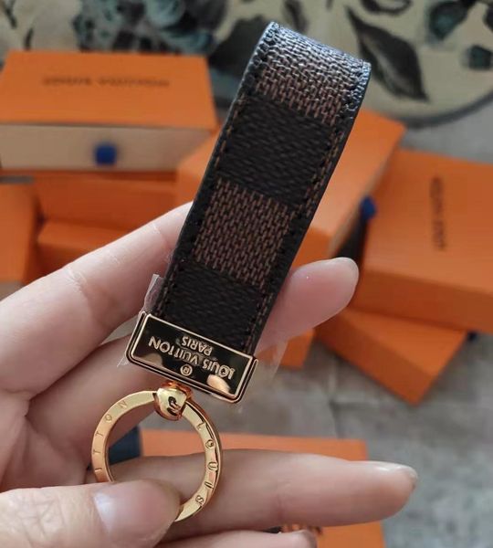 2019 new keychain key chain & key ring holder brand pig key chain porte clef gift men women souvenirs car bag pendant with box, Silver
2019 new keychain key chain & key ring holder brand pig key chain porte clef gift men women souvenirs car bag pendant with box, Silver