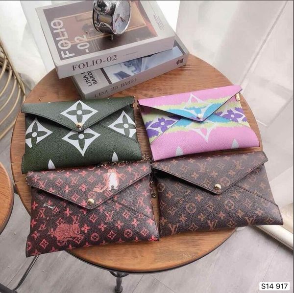 selling 2020 fashion classic retro style women's envelopebag three-piece chain messenger bag shoulder bag wild lady messenger bag
selling 2020 fashion classic retro style women's envelopebag three-piece chain messenger bag shoulder bag wild lady messenger bag