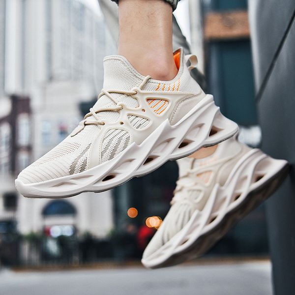 2020 men's shoes summer mesh sports shoes knife tide wild trend flying woven men breathable cushioning men sneakers
2020 men's shoes summer mesh sports shoes knife tide wild trend flying woven men breathable cushioning men sneakers
