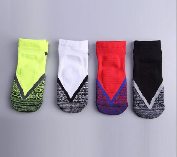 terry short basketball socks autumn and winter outdoor thickening sports socks deodorant sweat socks, Black
terry short basketball socks autumn and winter outdoor thickening sports socks deodorant sweat socks, Black