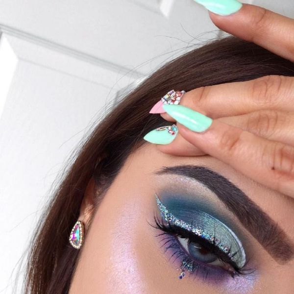 eye makeup glitter eyeliner shiny long lasting waterproof eyeliner liquid beauty cosmetic
eye makeup glitter eyeliner shiny long lasting waterproof eyeliner liquid beauty cosmetic