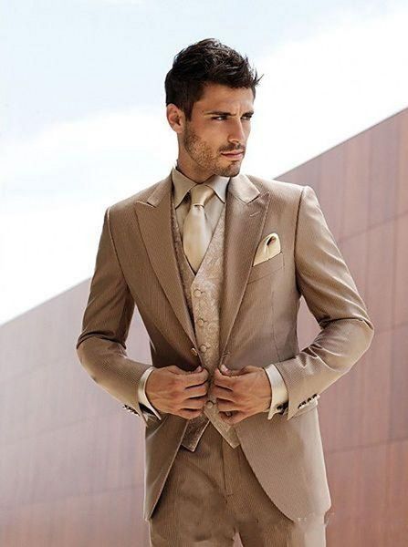 fashion men wedding tuxedos peak lapel groom tuxedos excellent men prom/dinner jacket blazer 3 piece suit(jacket+pants+tie+vest) 2463, Black;gray
fashion men wedding tuxedos peak lapel groom tuxedos excellent men prom/dinner jacket blazer 3 piece suit(jacket+pants+tie+vest) 2463, Black;gray