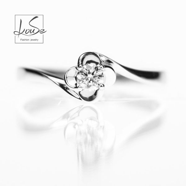 18-karat gold lady ring can bring you an avant-garde and elegant attitude to life, Golden;silver
18-karat gold lady ring can bring you an avant-garde and elegant attitude to life, Golden;silver