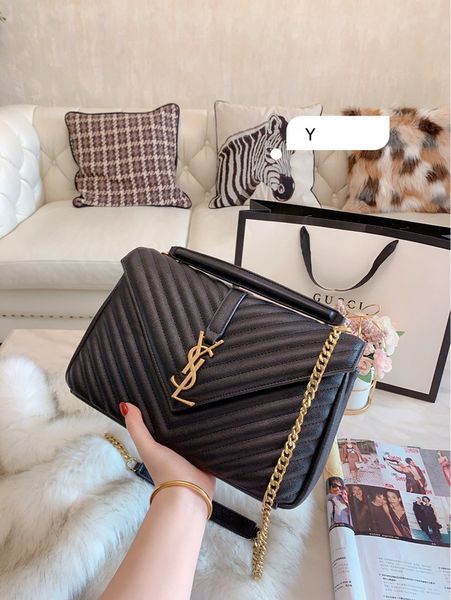 luxurys designers brand women handbags design solid color alphabet embroidery bracelet wallet leather chain bag crossbody bags 0090
luxurys designers brand women handbags design solid color alphabet embroidery bracelet wallet leather chain bag crossbody bags 0090
