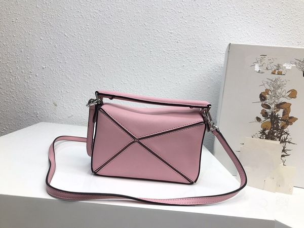 new women's one-shoulder bag 7a high-end custom quality diagonal cross bag fashion trend leisure style germany imported safie line ykk
new women's one-shoulder bag 7a high-end custom quality diagonal cross bag fashion trend leisure style germany imported safie line ykk