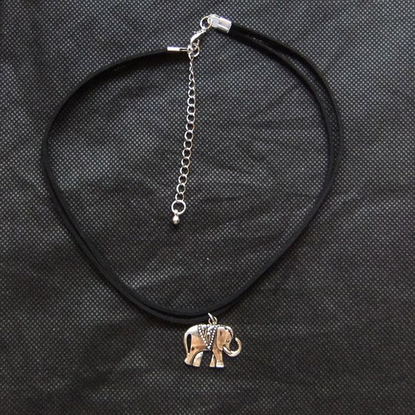 vintage silver mini elephant pendant necklace love animal charm women choker necklaces simple rope chain fashion jewelry wholesale
vintage silver mini elephant pendant necklace love animal charm women choker necklaces simple rope chain fashion jewelry wholesale