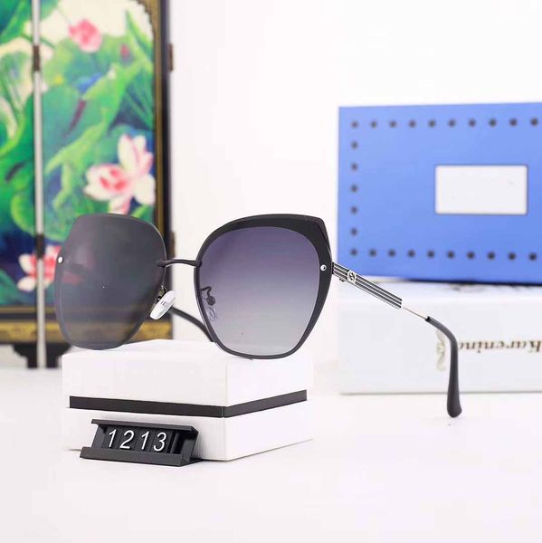 2020 new polarized sunglasses retro driving travel sunglasses vacation wild diamond sunglasses with original box 1213
2020 new polarized sunglasses retro driving travel sunglasses vacation wild diamond sunglasses with original box 1213