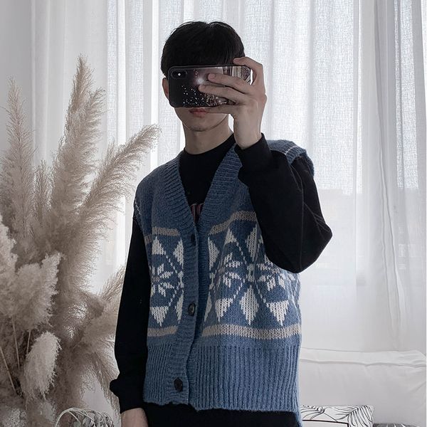 2019 new vest sweater male loose v-neck sleeveless vest single-breasted cardigan jacket sweater college wind, White;black
2019 new vest sweater male loose v-neck sleeveless vest single-breasted cardigan jacket sweater college wind, White;black