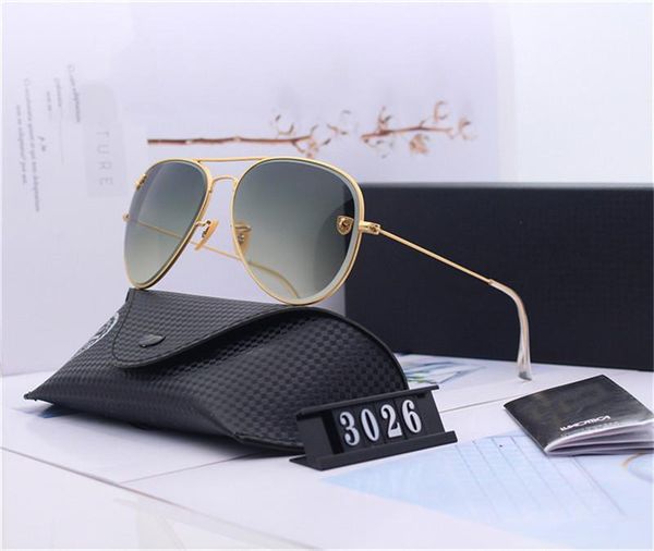 2020 mens sunglasses designer sunglasses fashion oval frame coating fashion sun glasses uv400 lens carbon fiber legs summer style eyewear, White;black
2020 mens sunglasses designer sunglasses fashion oval frame coating fashion sun glasses uv400 lens carbon fiber legs summer style eyewear, White;black