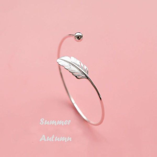 2020 new fashion jewelry non-allergenic female simple feather garden ball opening bracelet, Black
2020 new fashion jewelry non-allergenic female simple feather garden ball opening bracelet, Black