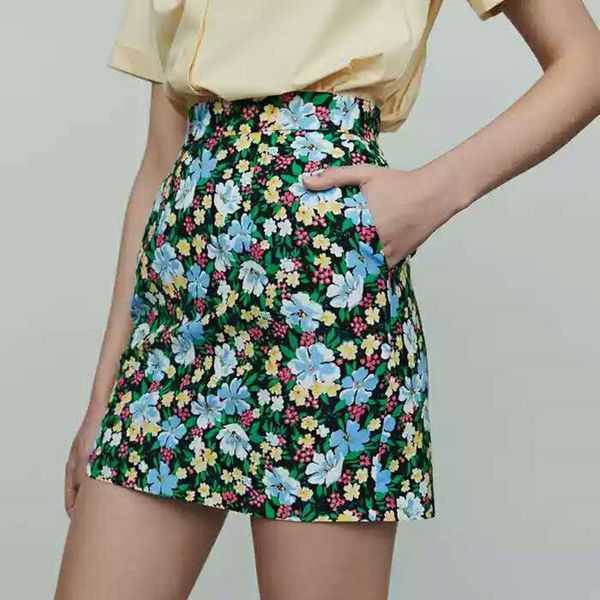 women floral print mini a-line skirt 2019 spring and summer fresh floral sweet skirt, Black
women floral print mini a-line skirt 2019 spring and summer fresh floral sweet skirt, Black