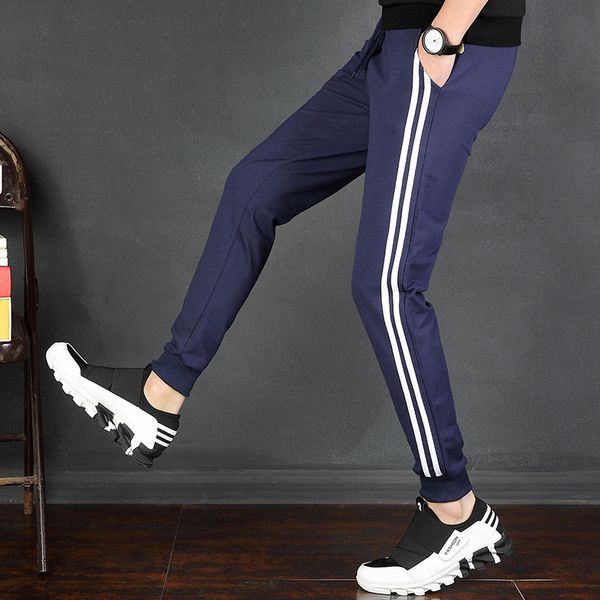 2019 new men's leisure pants individuality korean students'nine-minute pants, slim stripe sports pants, men's shoe pants, Blue
2019 new men's leisure pants individuality korean students'nine-minute pants, slim stripe sports pants, men's shoe pants, Blue