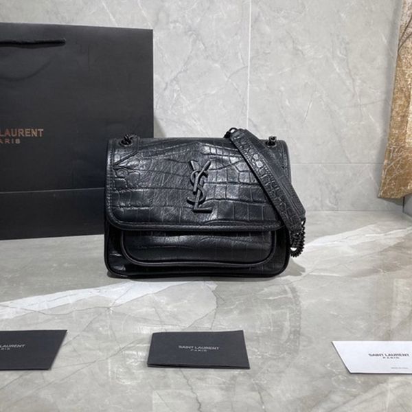 2020 luxury leather handbags. handmade luxury shoulder bag, material production, fast delivery within 10 days, Red;black
2020 luxury leather handbags. handmade luxury shoulder bag, material production, fast delivery within 10 days, Red;black