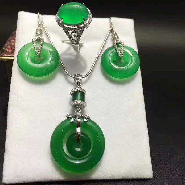 jade pulp safety buckle three sets of s925 silver set natural jade pulp safety buckle pendant earrings ring set decorations, Black
jade pulp safety buckle three sets of s925 silver set natural jade pulp safety buckle pendant earrings ring set decorations, Black