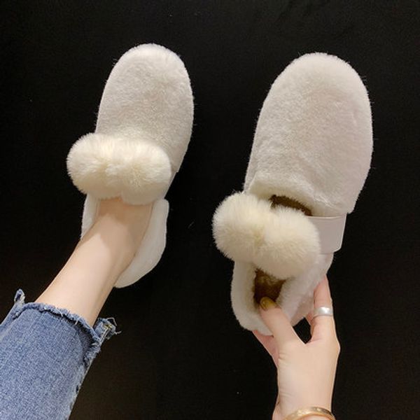black wool shoes women 2019 autumn and winter new european style pedal winter plus velvet beanie cotton shoes
black wool shoes women 2019 autumn and winter new european style pedal winter plus velvet beanie cotton shoes