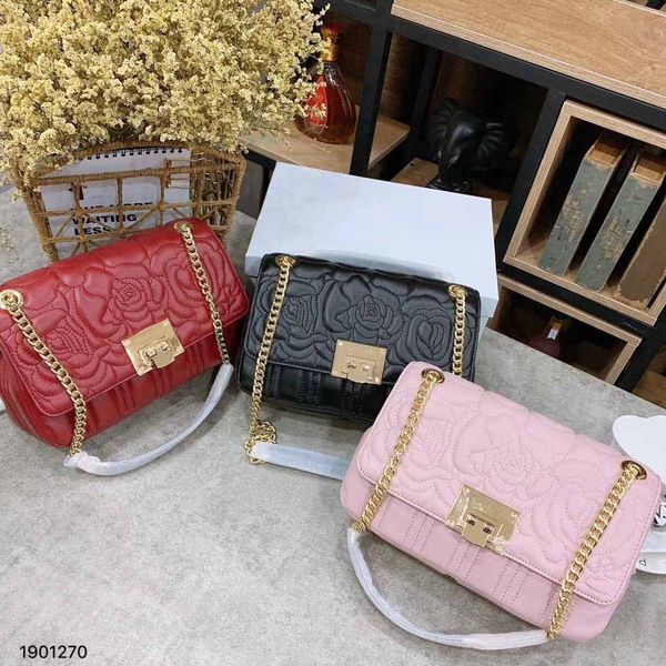 Овчины Женщины Сумки Мода Небольшой Оболочки Сумка С Олень Игрушки Женщины Сумка Зима Повседневная Crossbody Сумка Женщины Сумки Посыльного
Овчины Женщины Сумки Мода Небольшой Оболочки Сумка С Олень Игрушки Женщины Сумка Зима Повседневная Crossbody Сумка Женщины Сумки Посыльного