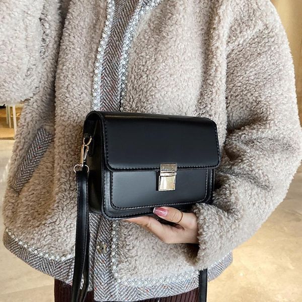 мода мешок главный bandouliere femme en cuir женщин в сплошной цвет большой емкости crossbody сумка женщины магнит пряжки просто мешок # z30
мода мешок главный bandouliere femme en cuir женщин в сплошной цвет большой емкости crossbody сумка женщины магнит пряжки просто мешок # z30