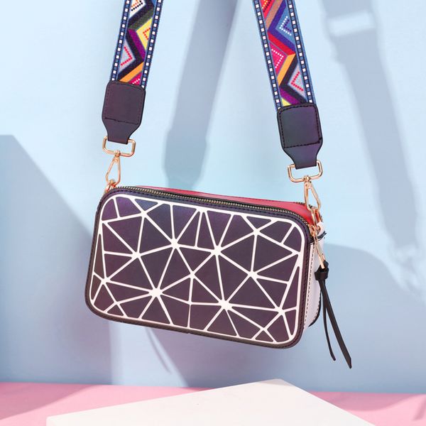 2020 new small square bag style bag personality fashion trend wide shoulder strap cute lady crossbody shoulder laser
2020 new small square bag style bag personality fashion trend wide shoulder strap cute lady crossbody shoulder laser