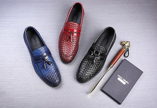 New Style luxury elegant tassel formal Designer men loafers italian brand knitted wedding shoes Fashion Groom dress leather shoes Z231
New Style luxury elegant tassel formal Designer men loafers italian brand knitted wedding shoes Fashion Groom dress leather shoes Z231