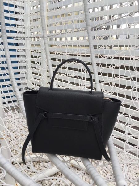 catfish temperament hand bag with the money liu wen fashion leather messenger bag smiley package leather bag wings to get married
catfish temperament hand bag with the money liu wen fashion leather messenger bag smiley package leather bag wings to get married