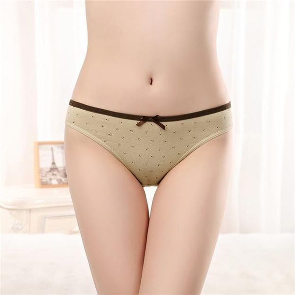 2020 new seamless cotton cute printed ladies triangle underwear solid color breathable skin-friendly ladies underwear, Black;pink 
2020 new seamless cotton cute printed ladies triangle underwear solid color breathable skin-friendly ladies underwear, Black;pink