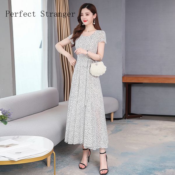 2020 new arrival o collar short sleeve printed chiffon women long dress plus size, Black;gray
2020 new arrival o collar short sleeve printed chiffon women long dress plus size, Black;gray
