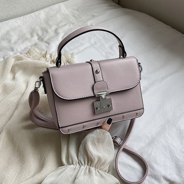 textured female bag 2020 summer new korean fashion wild one-shoulder messenger bag personalized portable small square
textured female bag 2020 summer new korean fashion wild one-shoulder messenger bag personalized portable small square