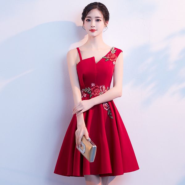 chinese style women embroidery flower cheongsam classic solid evening party dresses vestido mini off shoulder prom dress, Red
chinese style women embroidery flower cheongsam classic solid evening party dresses vestido mini off shoulder prom dress, Red