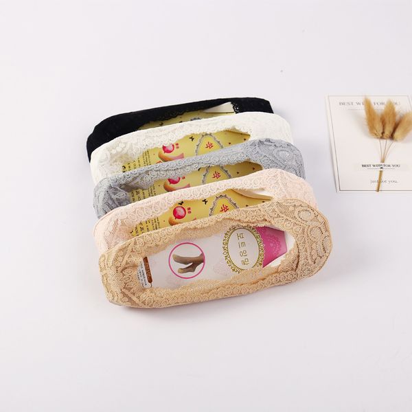 women's socks summer shallow mouth invisible boat socks lace silicone soles slip boat women thin anti-off invisible, Black;white
women's socks summer shallow mouth invisible boat socks lace silicone soles slip boat women thin anti-off invisible, Black;white