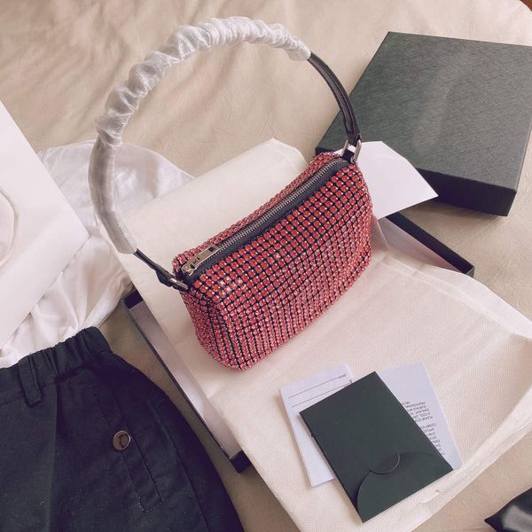 designer- 2019 new diamond fashion leather shoulder messenger clutches bag casual chain luxury handbags women bags size 18cm
designer- 2019 new diamond fashion leather shoulder messenger clutches bag casual chain luxury handbags women bags size 18cm