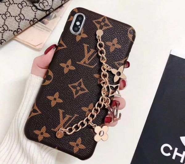 Luxury brand de igner phone ca e for iphone 11 pro max 6 7 8 plu x max xr fa hion bracelet pu leather key chain dhl
Luxury brand de igner phone ca e for iphone 11 pro max 6 7 8 plu x max xr fa hion bracelet pu leather key chain dhl