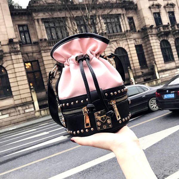 retro handbag for woman 2019 wild mini bucket bag luxury rivet shoulder bag female small crossbody fashion lady
retro handbag for woman 2019 wild mini bucket bag luxury rivet shoulder bag female small crossbody fashion lady