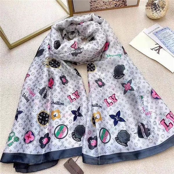 New women more than a print letter scarf shawl women spring and summer elegant summer beach shawls can be wholesale
New women more than a print letter scarf shawl women spring and summer elegant summer beach shawls can be wholesale