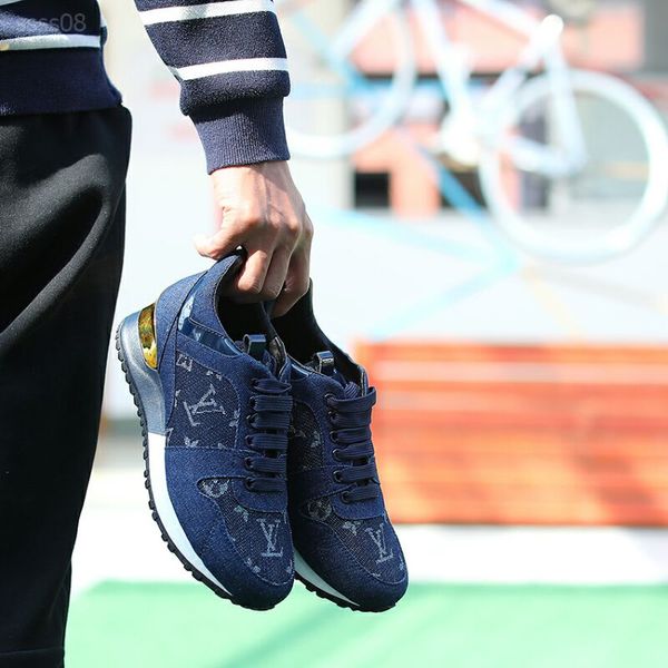 2020 fashion new handsome shoes run running shoes for men white black orange red blue mens trainers sneakers
2020 fashion new handsome shoes run running shoes for men white black orange red blue mens trainers sneakers