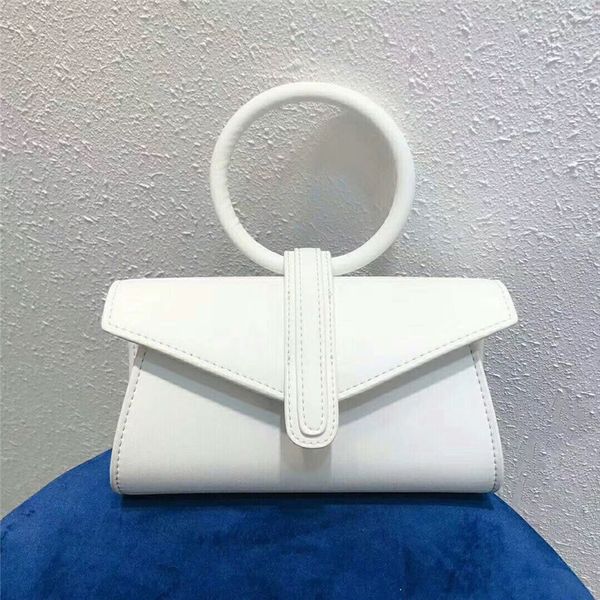 2019 niche concise ring believe occlusive wrap cowhide ma'am single shoulder messenger handbag small pocket genuine leather package
2019 niche concise ring believe occlusive wrap cowhide ma'am single shoulder messenger handbag small pocket genuine leather package