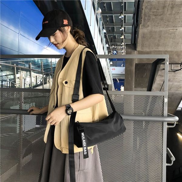 мужчины и женщины сумка мотоцикл сумка сплошной цвет улица водонепроницаемый телефон
мужчины и женщины сумка мотоцикл сумка сплошной цвет улица водонепроницаемый телефон