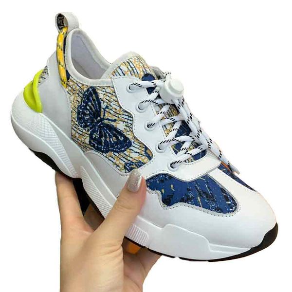 high grade sports shoes design women triple s runner casual shoes black sneaker white trendy luxury designer dad shoe size us5-9
high grade sports shoes design women triple s runner casual shoes black sneaker white trendy luxury designer dad shoe size us5-9