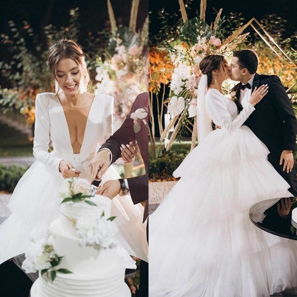 elegant a line wedding dresses 2020 deep v neck long sleeves country bridal gowns with tiered ruffle skirts robes de mariée, White
elegant a line wedding dresses 2020 deep v neck long sleeves country bridal gowns with tiered ruffle skirts robes de mariée, White