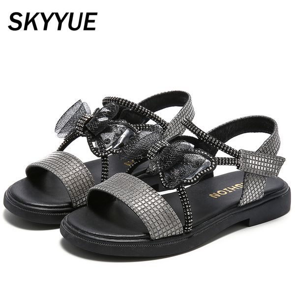 summer kids bow princess sandals baby girls rhinestone beach sandals children soft brand shoes fashion black summer 2020, Black;red
summer kids bow princess sandals baby girls rhinestone beach sandals children soft brand shoes fashion black summer 2020, Black;red