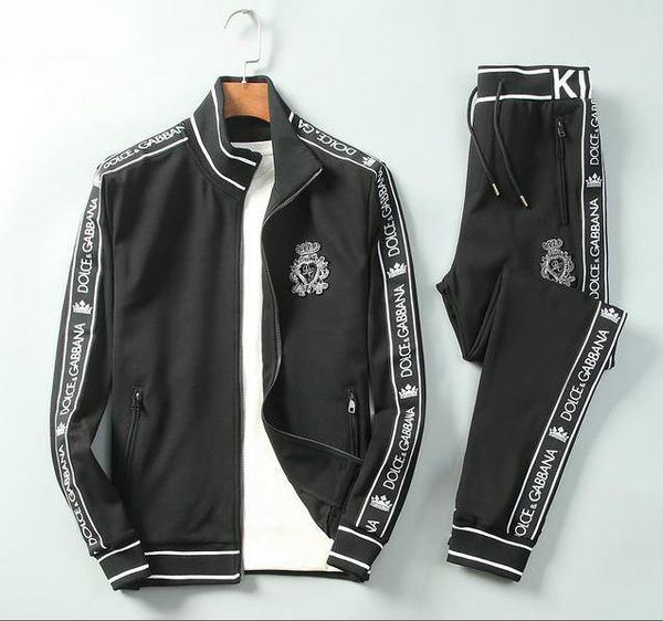 2020 Весна Осень Tracksuit Тонкий Высокое качество Casual Zipper люкс Дизайнерские костюмы костюм черный кардиган Mens Азиатский размер M-3XL
2020 Весна Осень Tracksuit Тонкий Высокое качество Casual Zipper люкс Дизайнерские костюмы костюм черный кардиган Mens Азиатский размер M-3XL