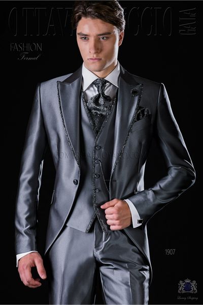 fashionable one button groomsmen peak lapel groom tuxedos men suits wedding/prom/dinner man blazer(jacket+pants+tie+vest) 572, Black;gray
fashionable one button groomsmen peak lapel groom tuxedos men suits wedding/prom/dinner man blazer(jacket+pants+tie+vest) 572, Black;gray