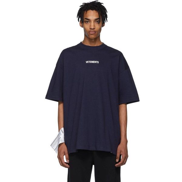 2019 vetements письмо вышивка мода тройник супер большой стандартный повседневный простой летний дышащий тройник мужчины женщины с коротким, White;black
2019 vetements письмо вышивка мода тройник супер большой стандартный повседневный простой летний дышащий тройник мужчины женщины с коротким, White;black