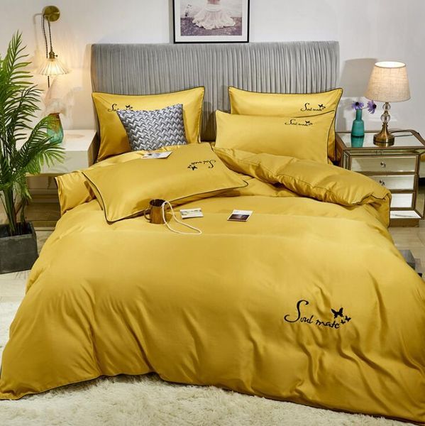 4pcs/set designer bedding ice silk embroidery fabric quilt beding cover pillowcase bed sheets home textile luxury comforter bedgq
4pcs/set designer bedding ice silk embroidery fabric quilt beding cover pillowcase bed sheets home textile luxury comforter bedgq