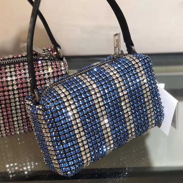 2020 new flash diamond king diamond full female bag mini small bag shoulder armpit color matching
2020 new flash diamond king diamond full female bag mini small bag shoulder armpit color matching