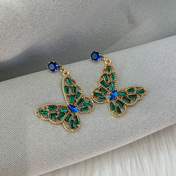 ustar vintage butterfly green crystal earrings for women female blue rhinestone dangle earrings fashion party jewelry gifts, Silver
ustar vintage butterfly green crystal earrings for women female blue rhinestone dangle earrings fashion party jewelry gifts, Silver